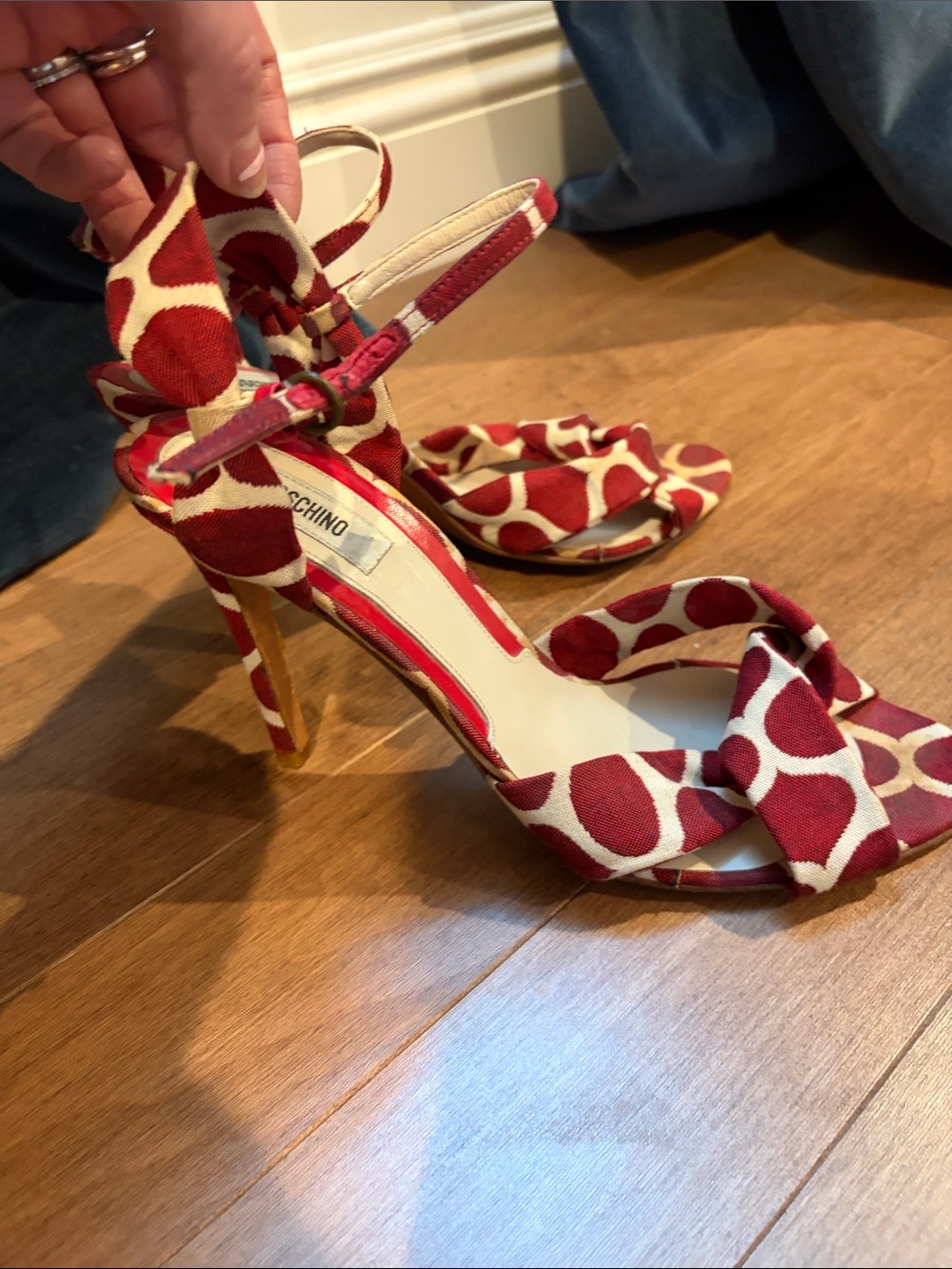 Moschino Red and Cream Knotted Ankle-Strap Heels 9.5 - Picture 3 of 10